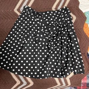 Black and white poke a dot skirt with front tie